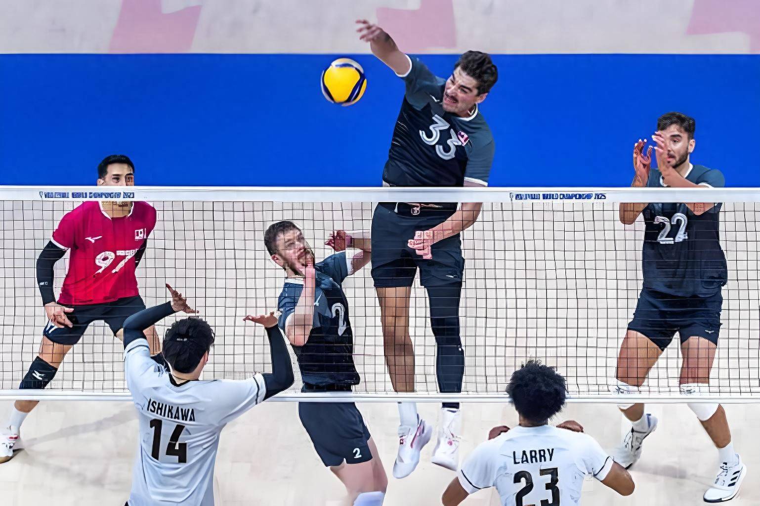 包含塞尔维亚队意志坚定，赢得晋级欧国联的机会的词条