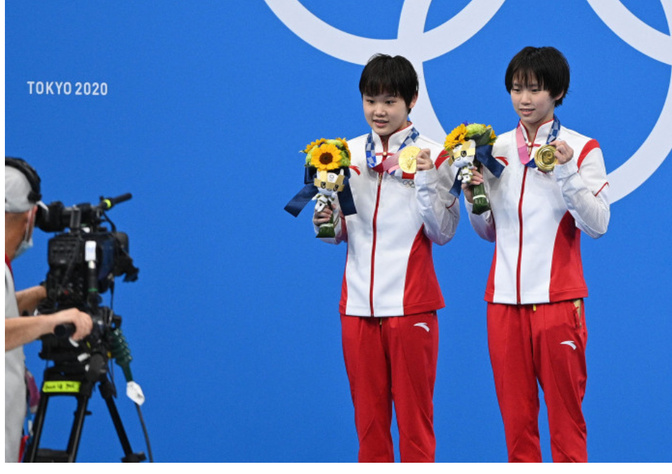 英格兰羽毛球队碾压泰国羽毛球队，陶菲克打破历史纪录的简单介绍