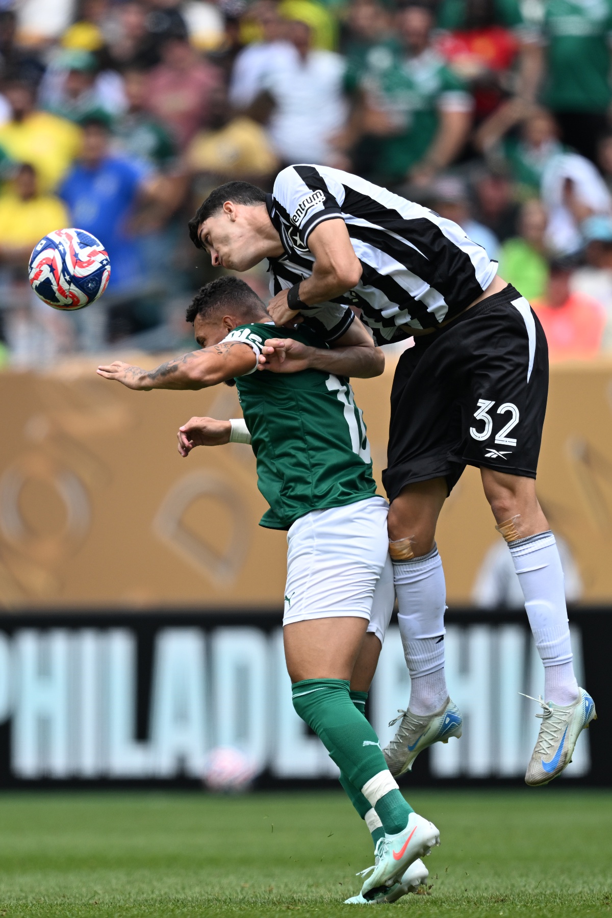 乌拉圭逆转乌克兰，戈麦斯带队取胜