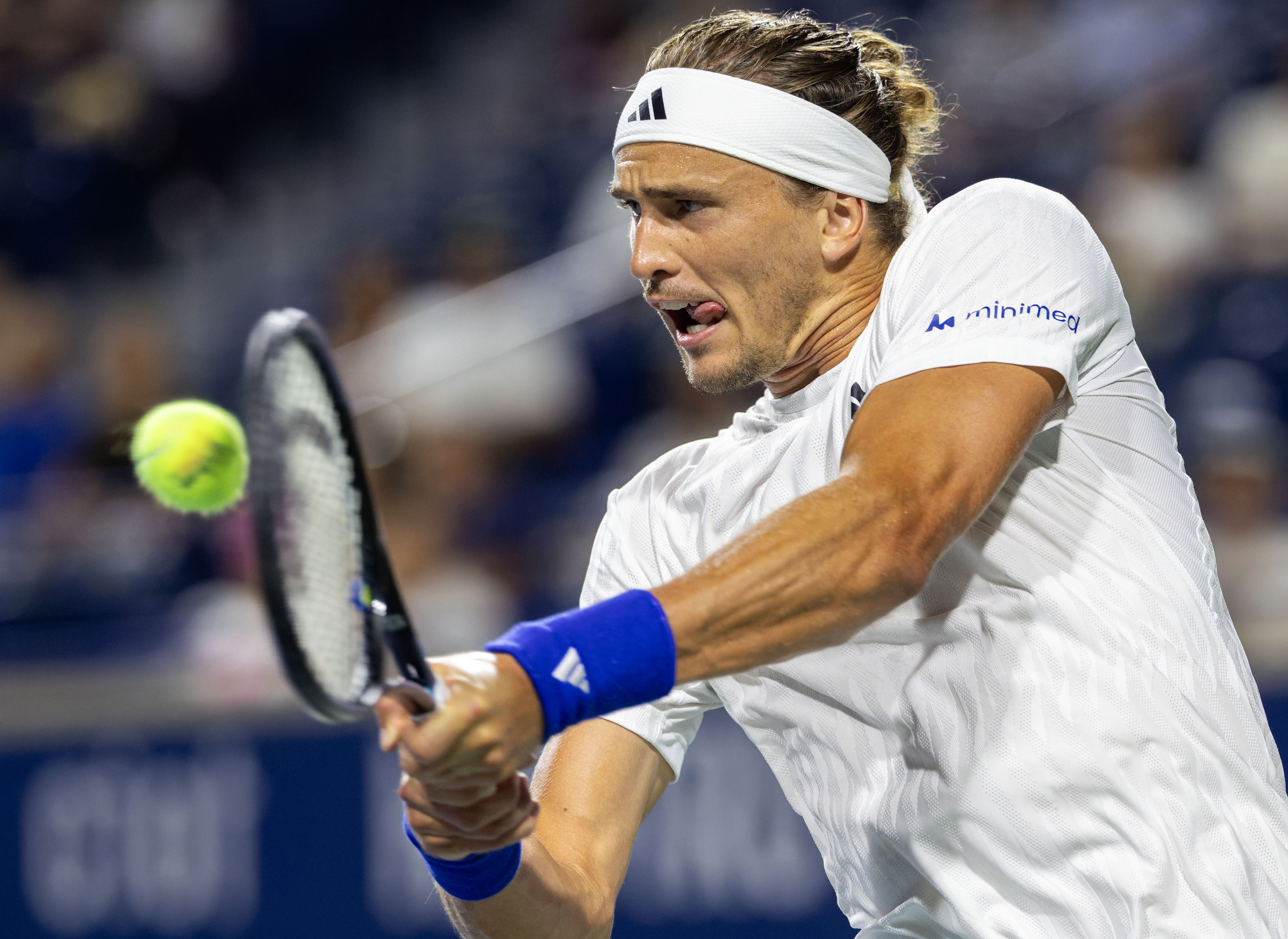 联合杯逆转美网，兹维列夫点燃赛场