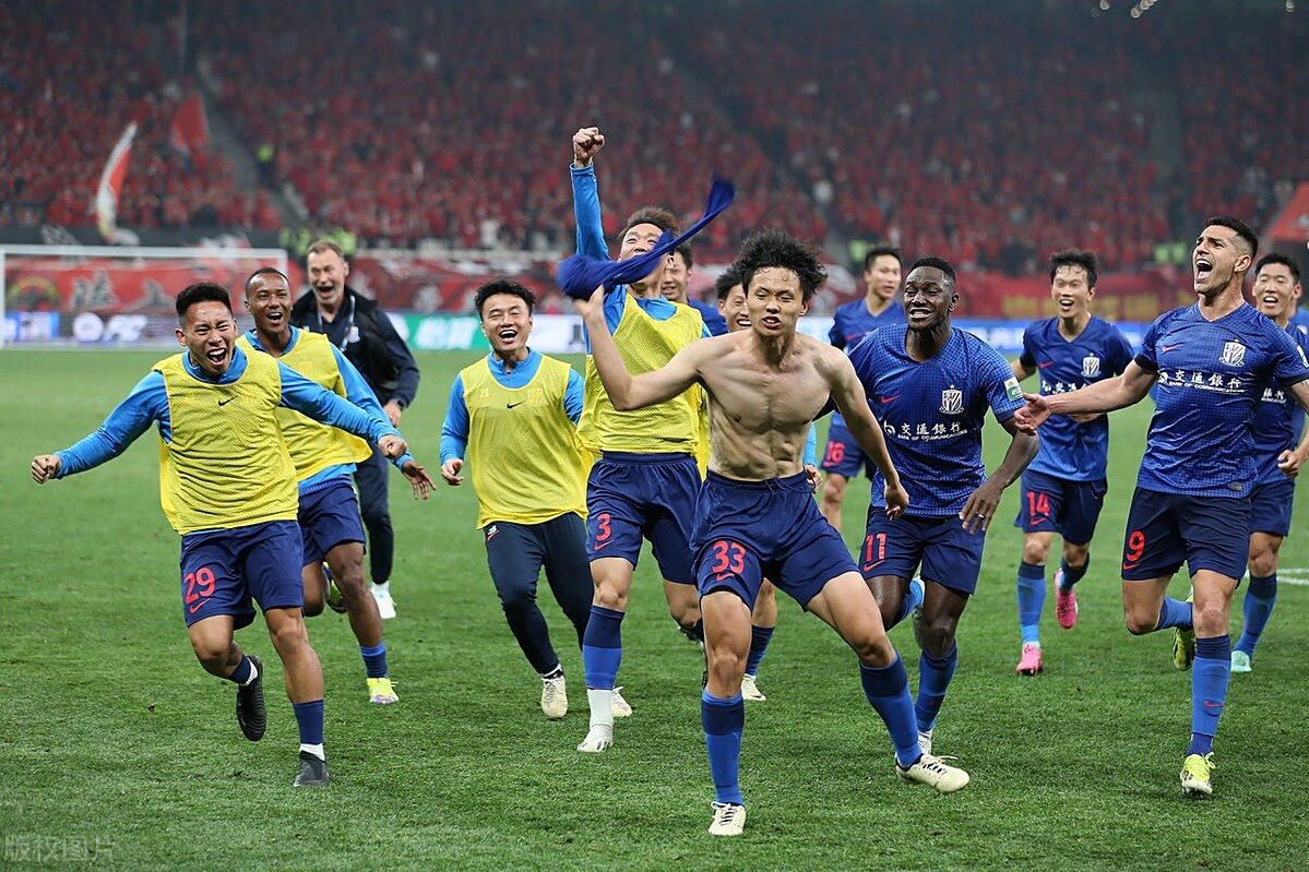 关于足球赛事精彩纷呈，势态喜人的信息