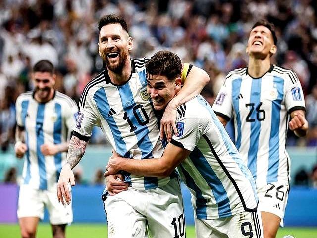 熊猫体育官方网站-梅西领衔阿根廷队备战南美洲杯