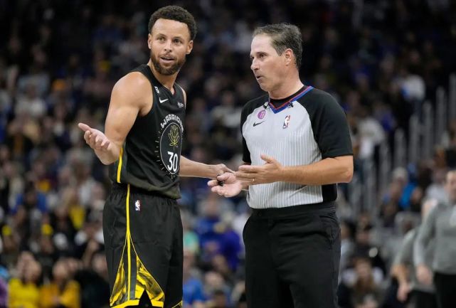 熊猫体育平台-关于战神主场遭逆转，汤普森替补发挥有限的信息