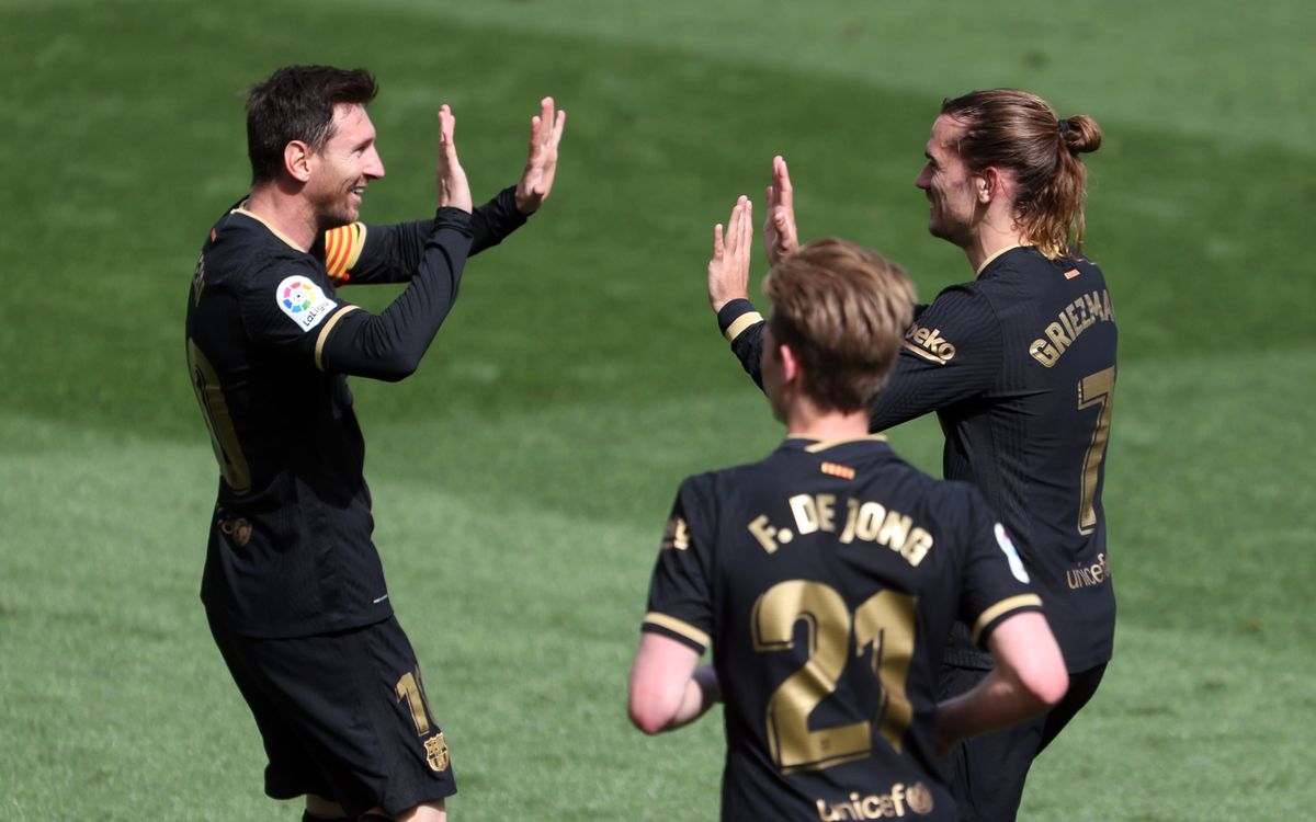 包含奥亚尔托拉打入两球，比利亚雷阿尔被逆转的词条