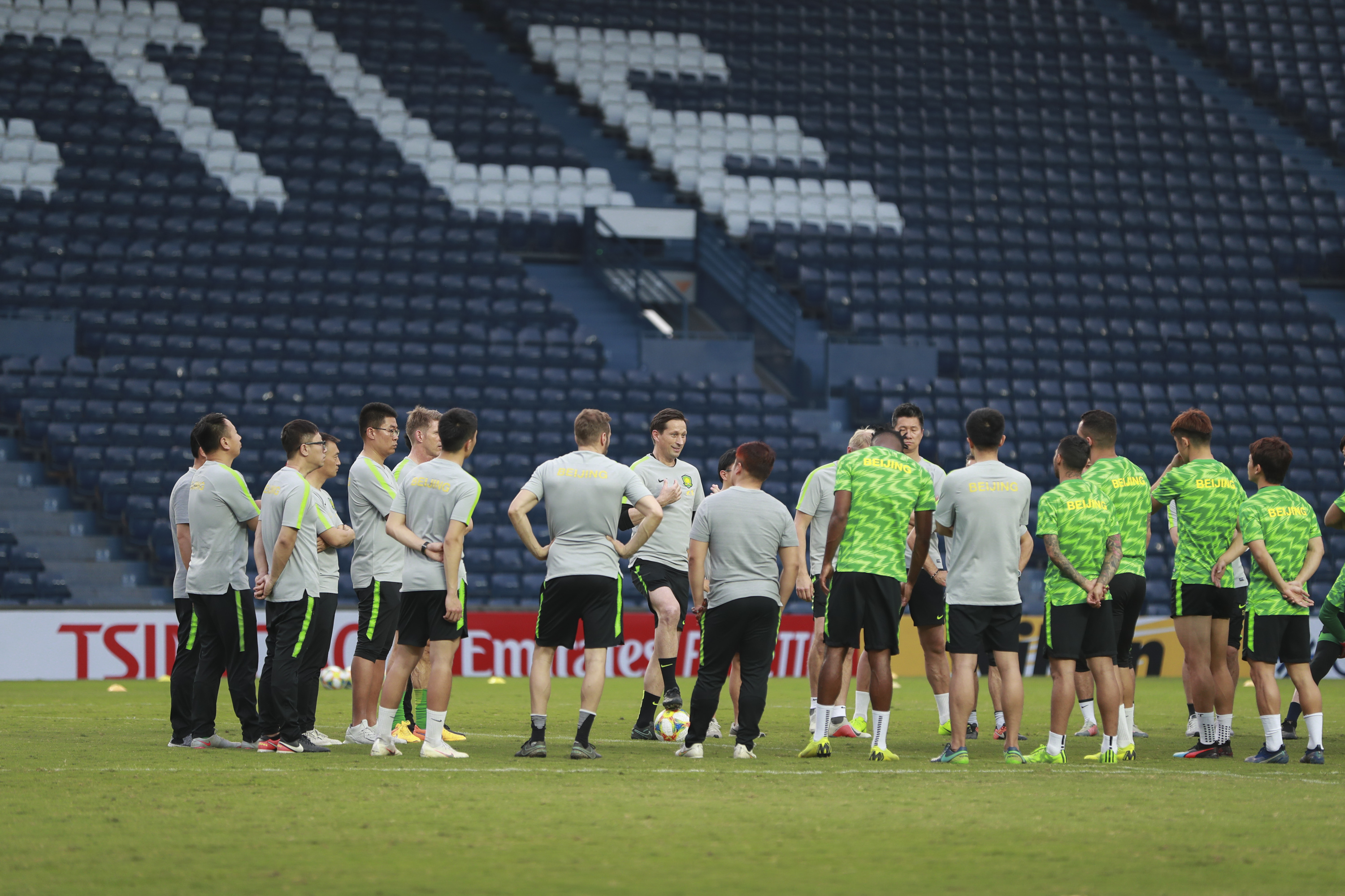 包含太原运城队巩固后防，备战亚冠决赛的词条