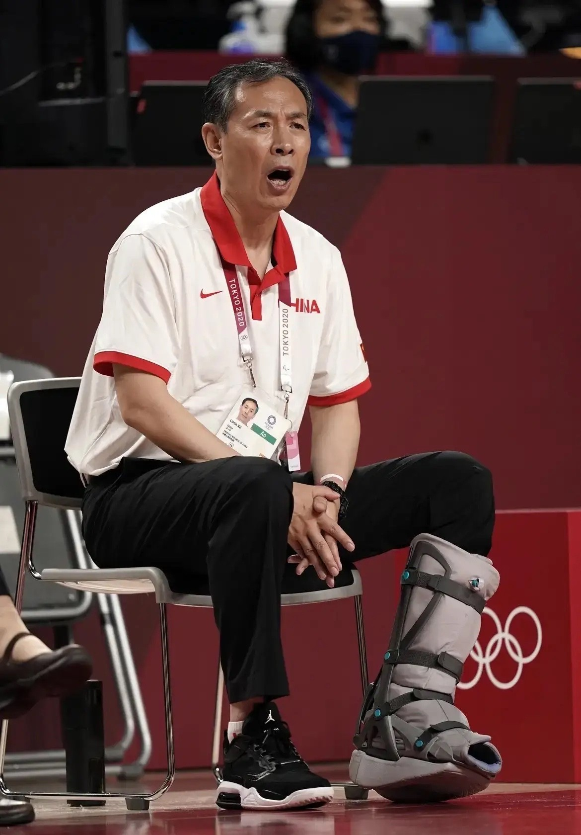 北京男篮客场掀翻对手，一举夺冠