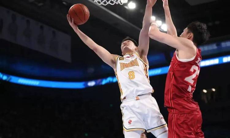 江苏男篮挑战四川队，实力对比分析