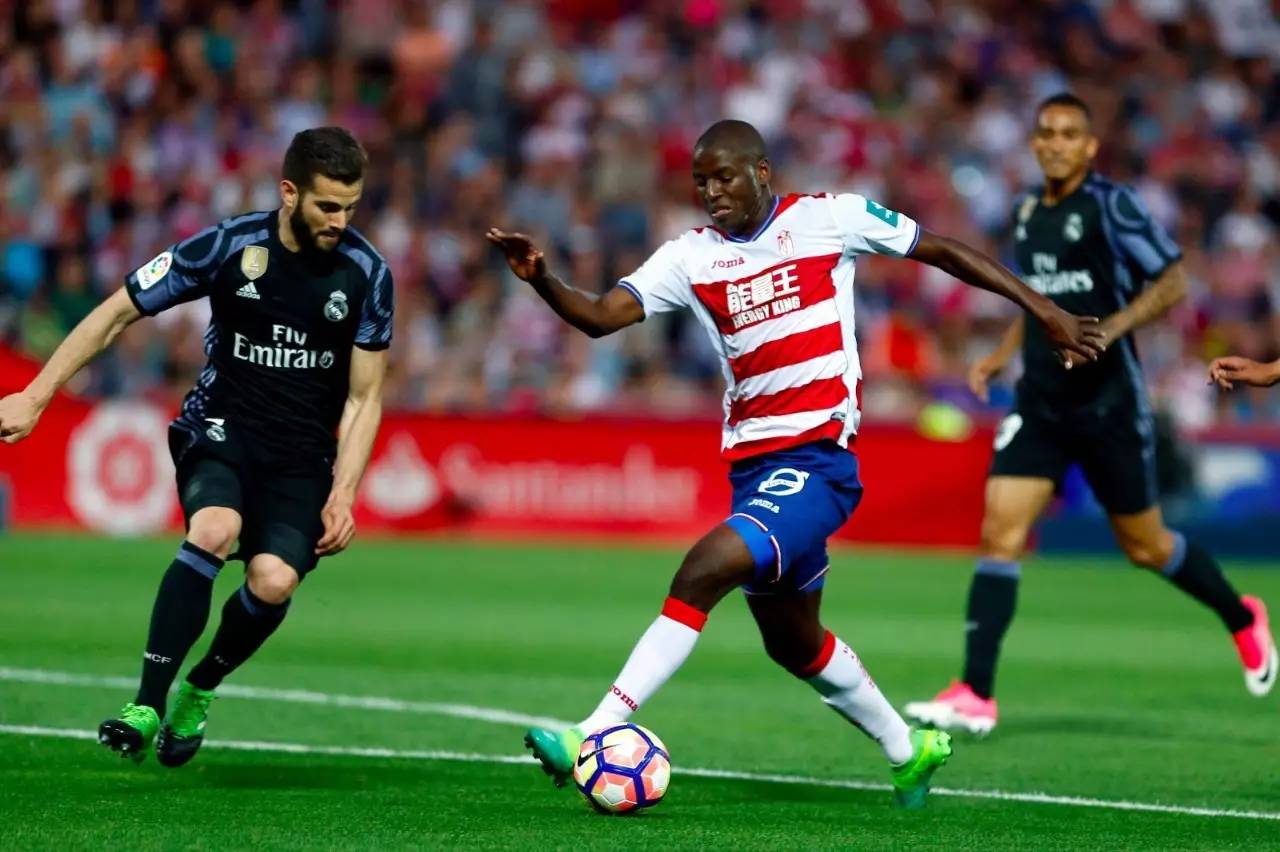 包含格拉纳达主场不敌对手，排名继续下滑的词条