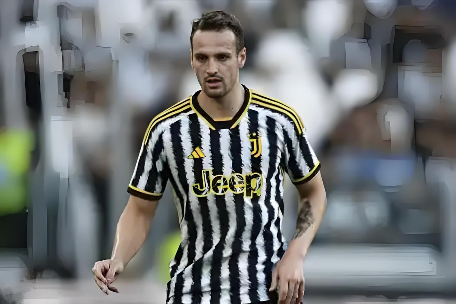 AC米兰主场击败尤文图斯,稳固榜首位置的简单介绍 AC米兰主场击败尤文图斯,稳固榜首位置的简单介绍