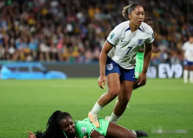 尼日利亚队悲情告别，英格兰晋级