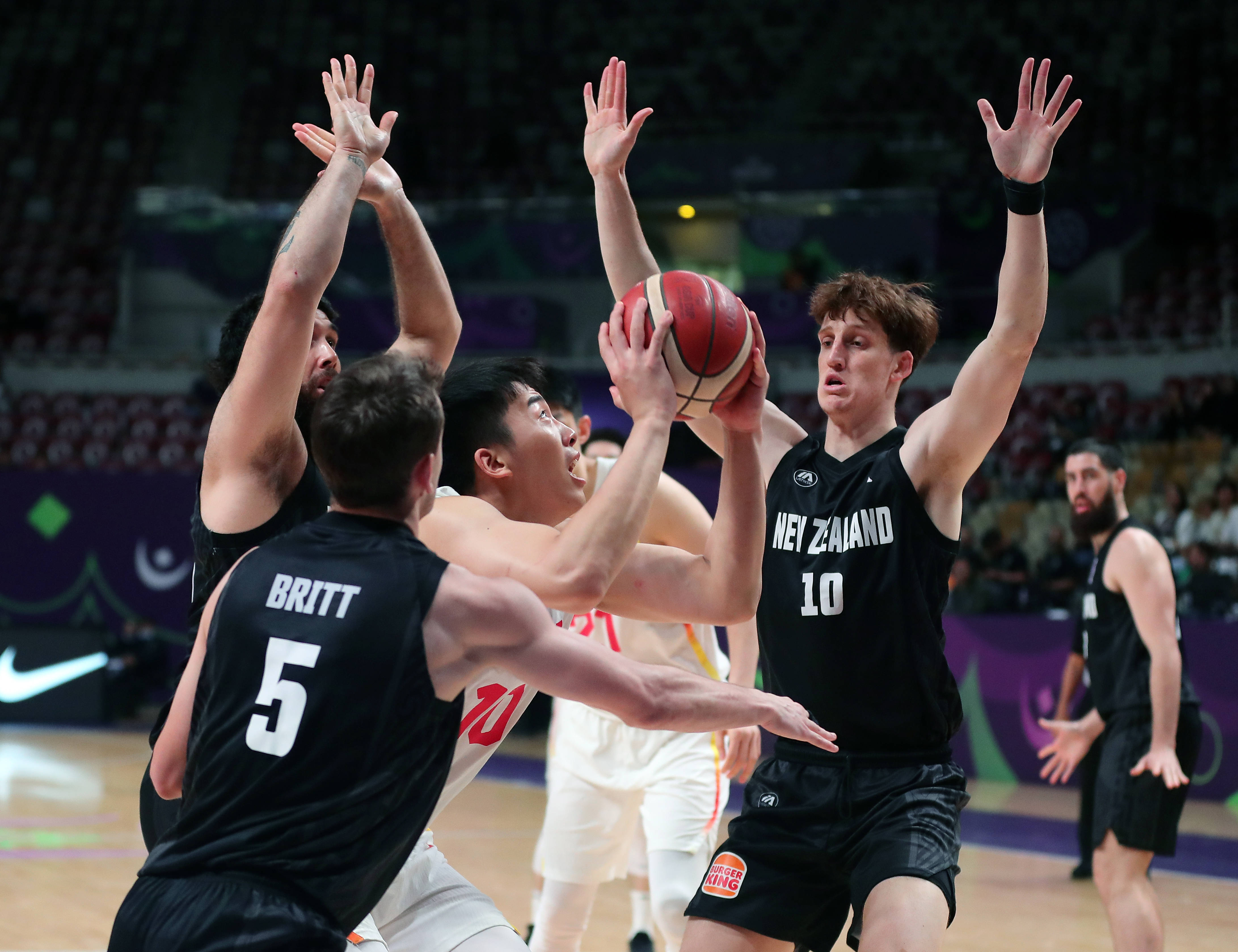 关于内蒙古男篮大获胜利，连胜势如破竹的信息