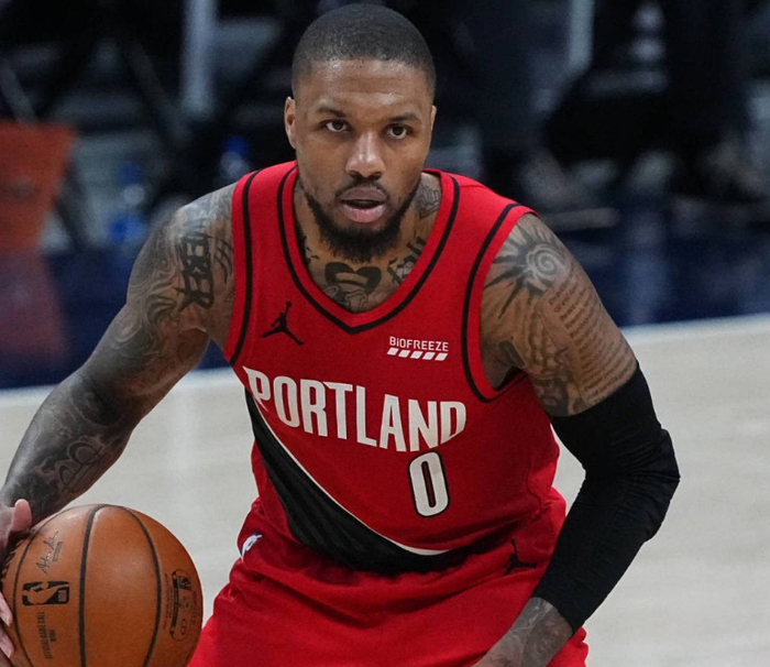 猛龙鏖战新疆队，利拉德惊艳四座的简单介绍