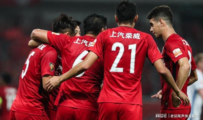 上港客场击败海港，取得关键胜利的简单介绍