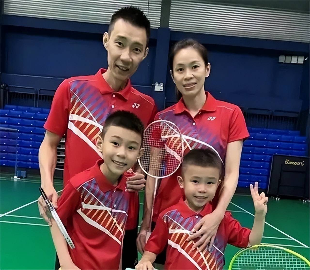 韩国羽毛球队完胜日本羽毛球队，李宗伟爆发神勇的简单介绍