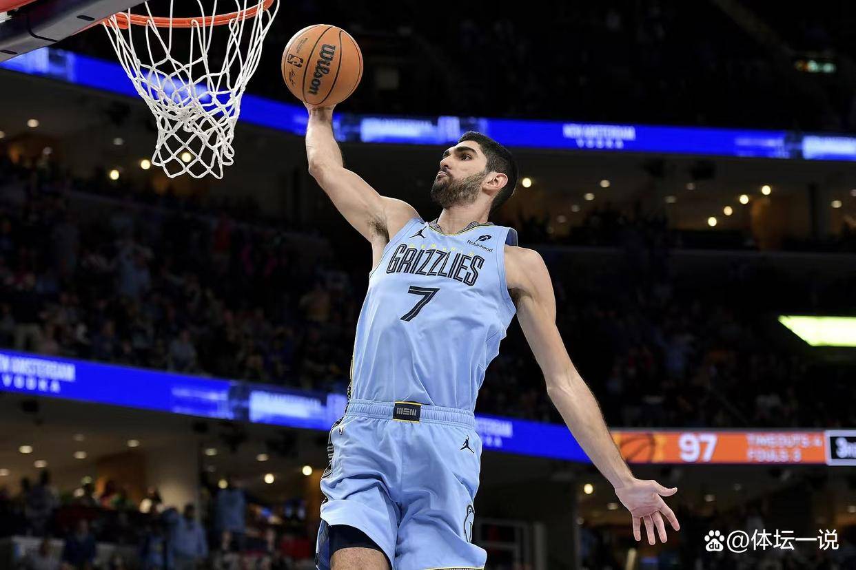 尼克斯逆转76人，福克斯刷新纪录的简单介绍