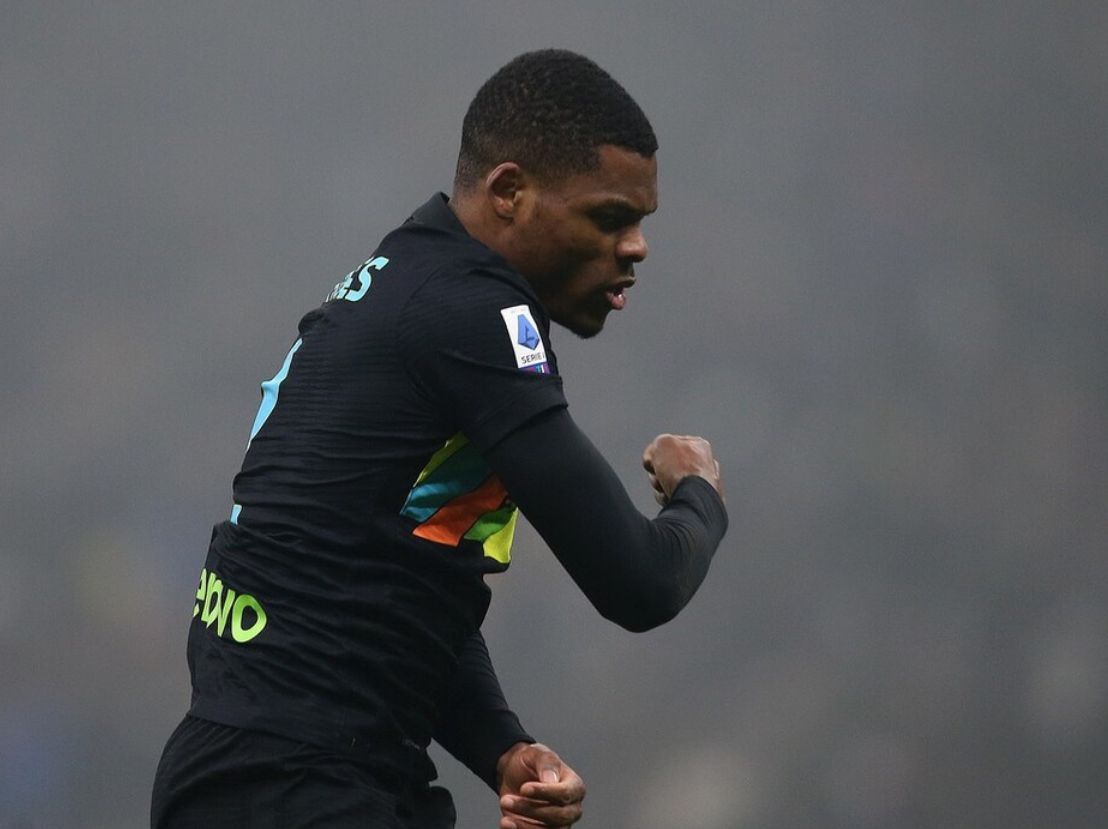 关于广州富力势不可挡，提升至积分榜榜首的信息