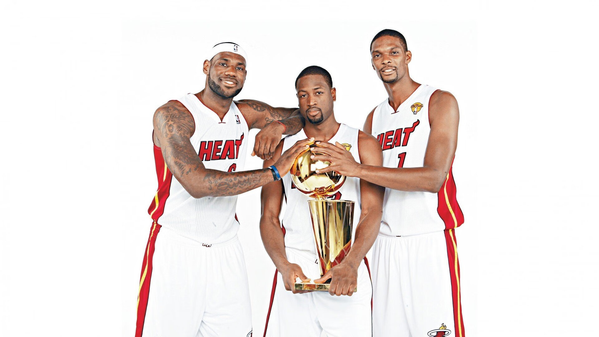 戈贝尔的觉醒之夜，当防守巨塔在美加墨的星空下轰然作响