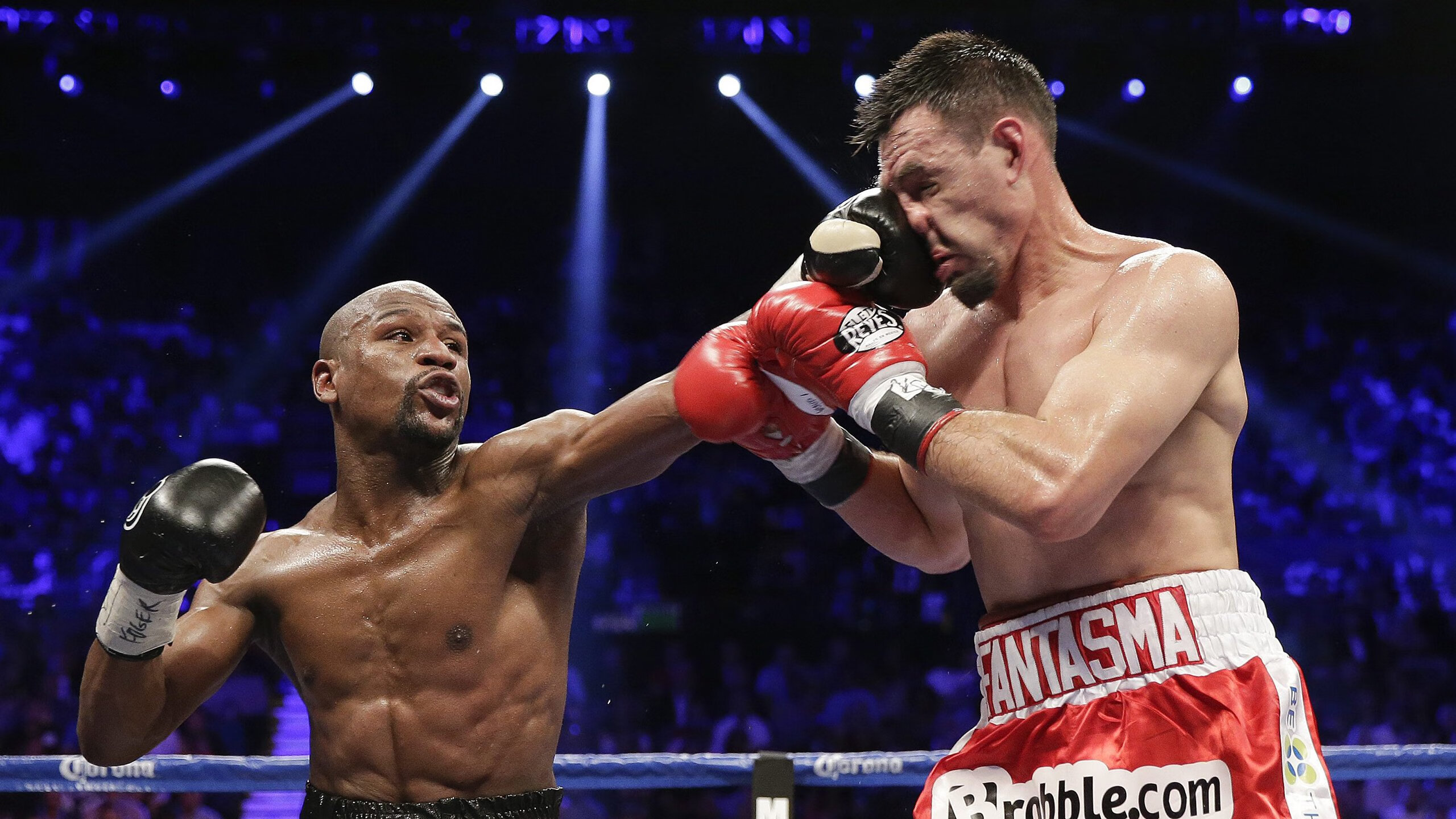 赛道与球场,当拉梅洛在F1街道赛接管比赛,湖人横扫森林狼的启示